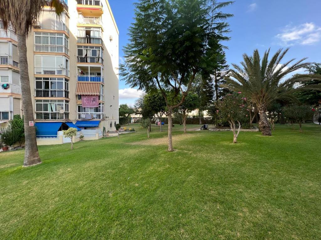 Ferienwohnung Apartamento Con Piscina Y Barbacoa La Cala Del Moral Exterior foto