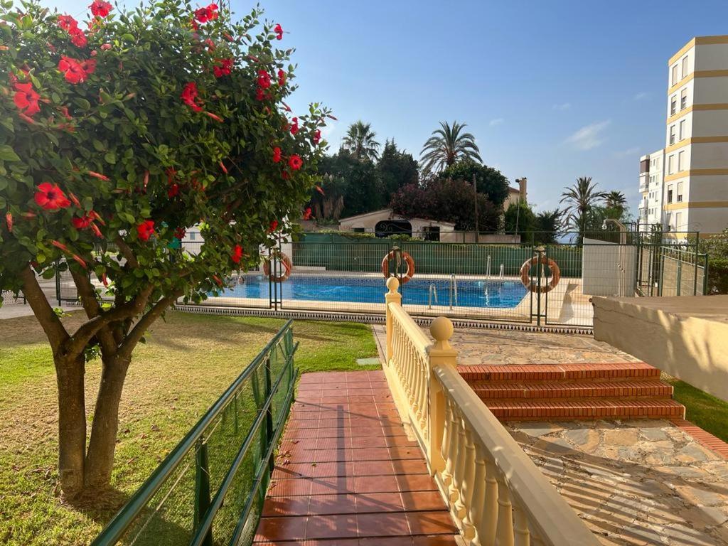 Ferienwohnung Apartamento Con Piscina Y Barbacoa La Cala Del Moral Exterior foto
