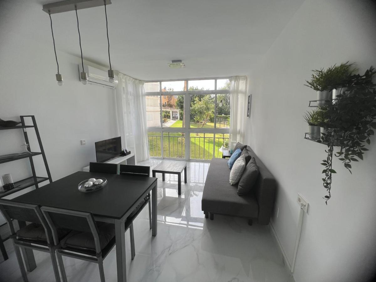 Ferienwohnung Apartamento Con Piscina Y Barbacoa La Cala Del Moral Exterior foto
