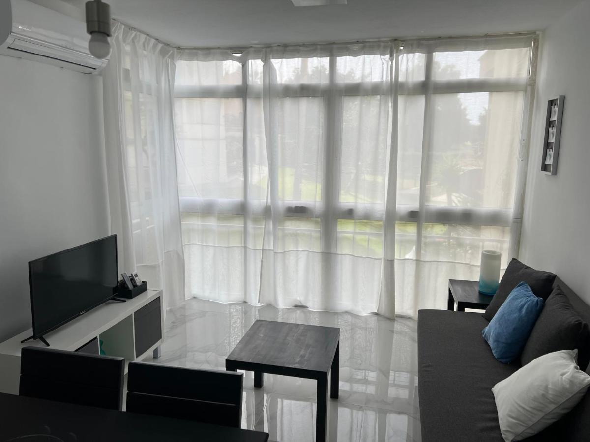 Ferienwohnung Apartamento Con Piscina Y Barbacoa La Cala Del Moral Exterior foto