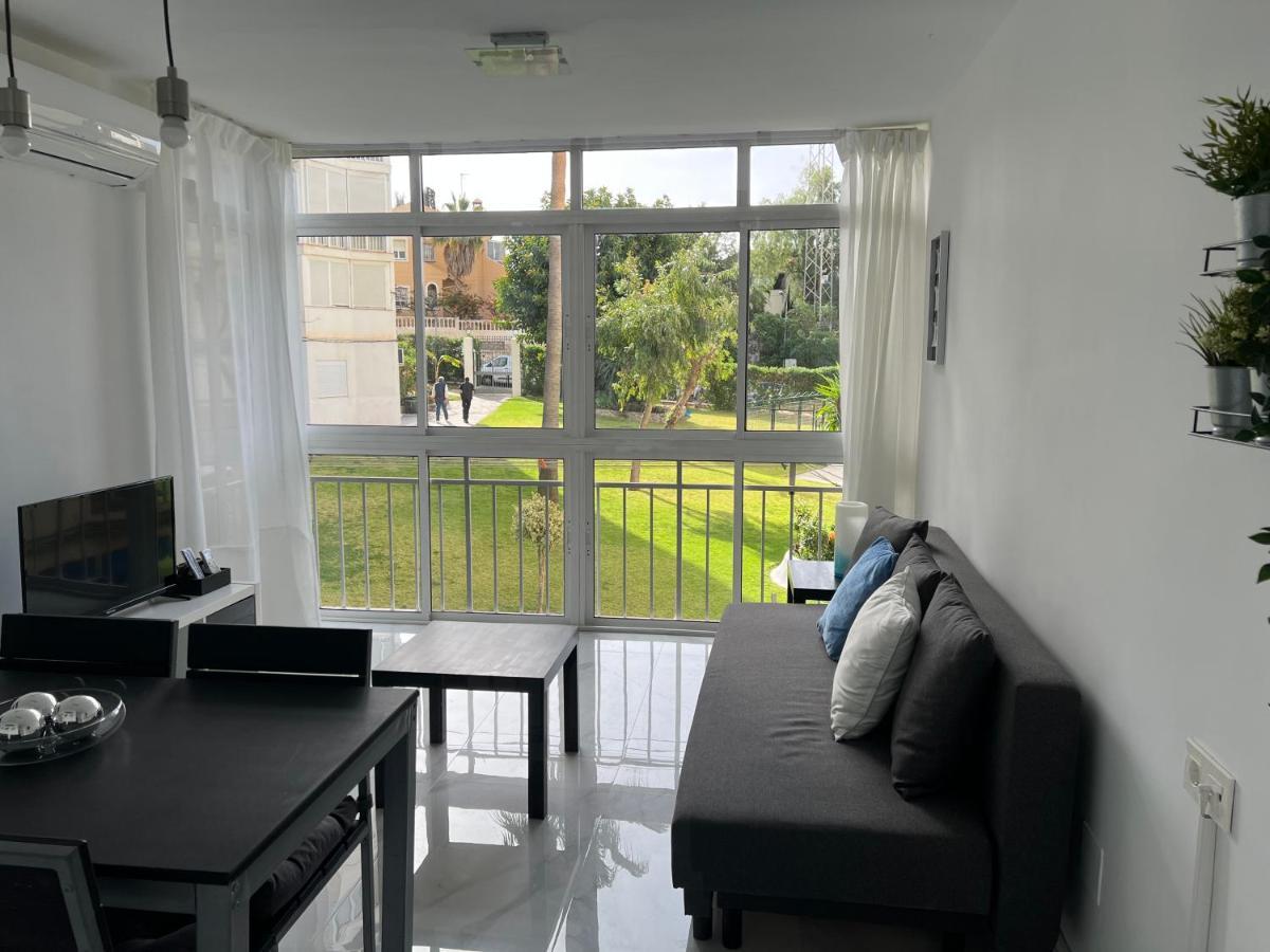 Ferienwohnung Apartamento Con Piscina Y Barbacoa La Cala Del Moral Exterior foto