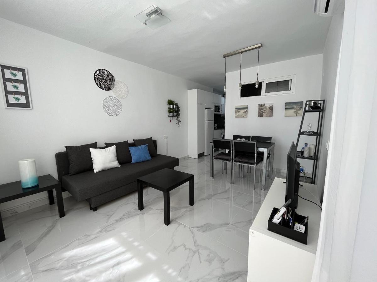 Ferienwohnung Apartamento Con Piscina Y Barbacoa La Cala Del Moral Exterior foto