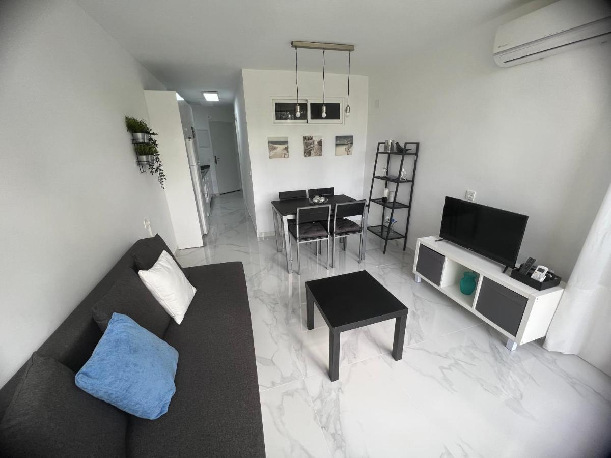 Ferienwohnung Apartamento Con Piscina Y Barbacoa La Cala Del Moral Exterior foto